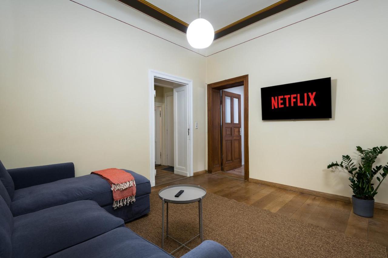 Super Zentral Super Schoener Altbau In Moabit Rostockerstrasse Im Herzen Von Berlin Fuer Bis Zu 6 Personen Ngoại thất bức ảnh
