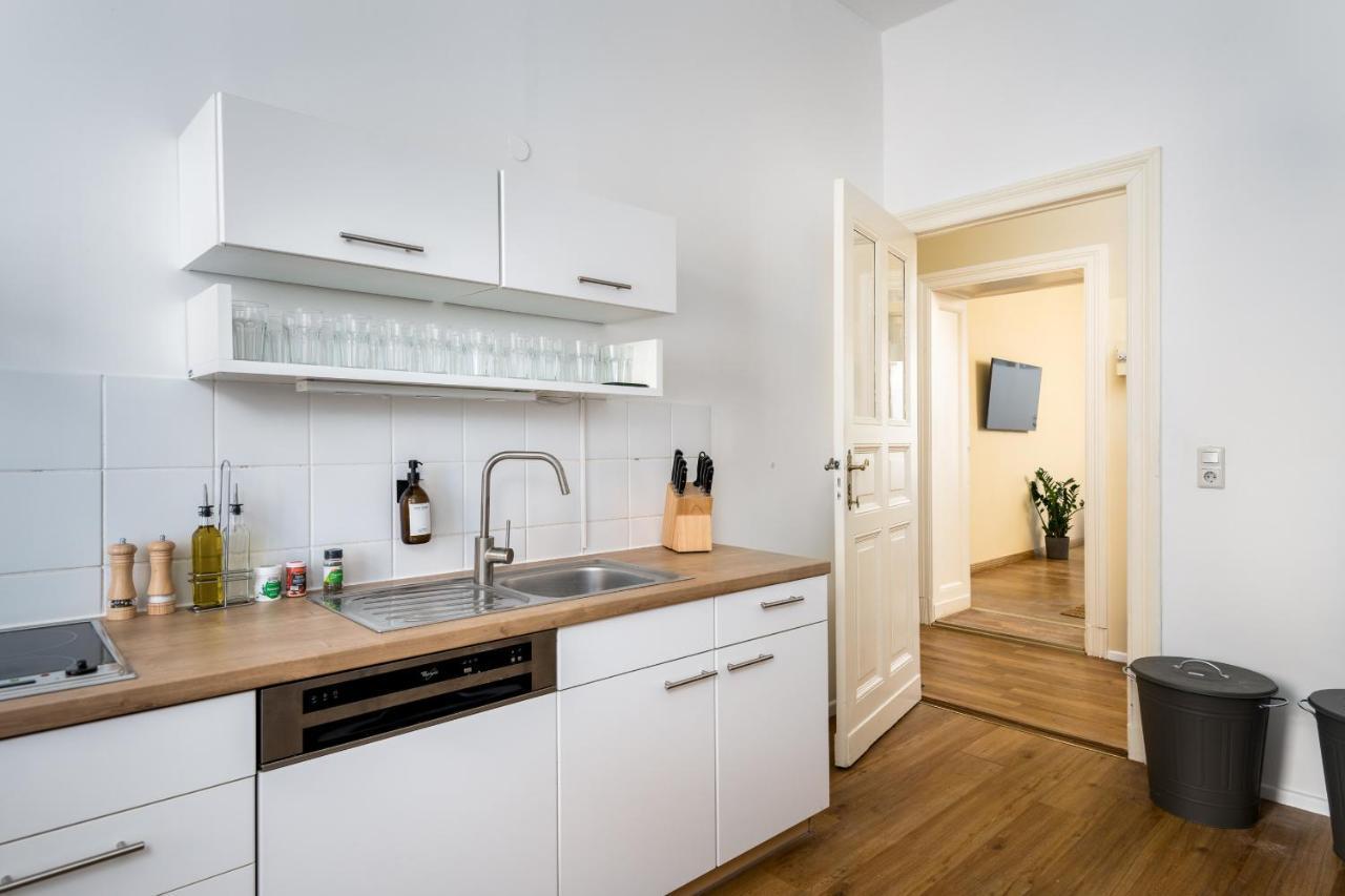 Super Zentral Super Schoener Altbau In Moabit Rostockerstrasse Im Herzen Von Berlin Fuer Bis Zu 6 Personen Ngoại thất bức ảnh