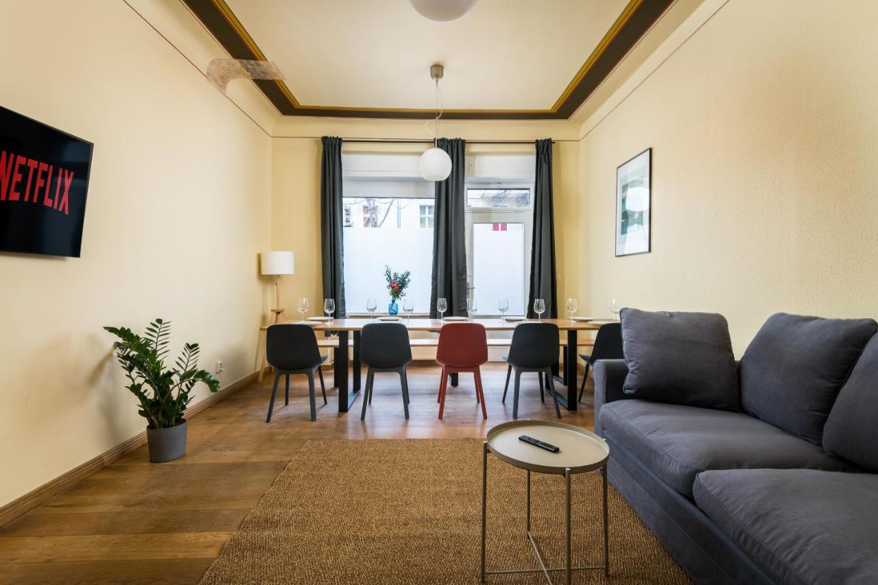 Super Zentral Super Schoener Altbau In Moabit Rostockerstrasse Im Herzen Von Berlin Fuer Bis Zu 6 Personen Ngoại thất bức ảnh